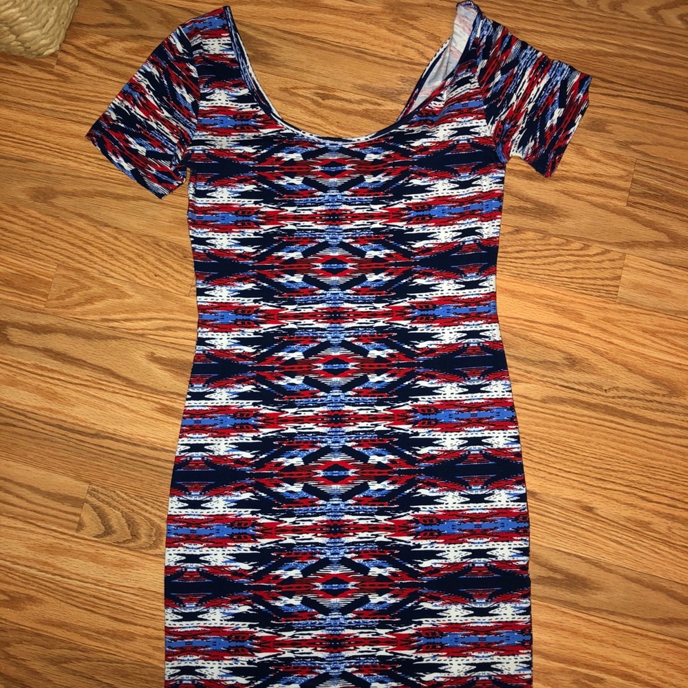 FOREVER 21 MINI DRESS